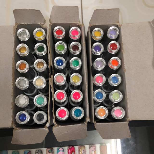 Thanh lý set vẽ gel nét học trong kelly pang