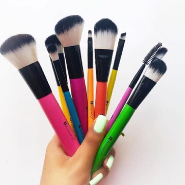 Bộ cọ BH Cosmetics Pop Art Brush Set