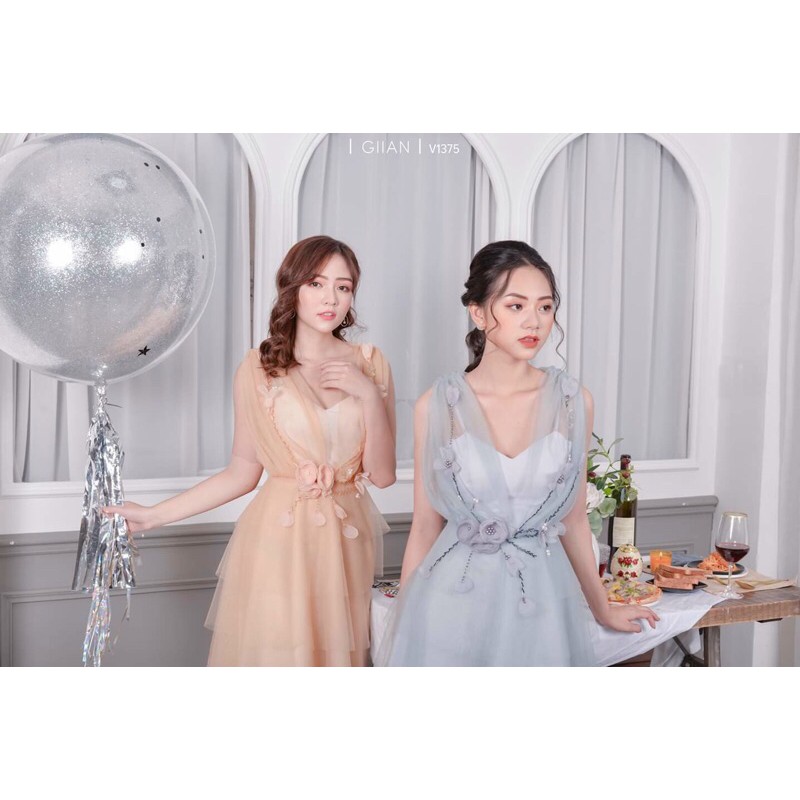 đầm xoè đính hoa 3D