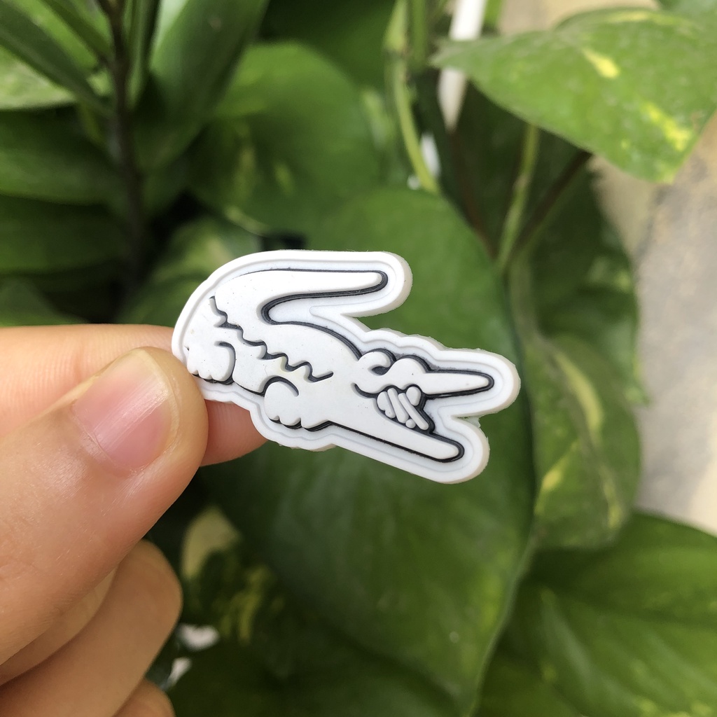 SẢN XUẤT NHÃN MÁC CHO MAY MẶC, IN LOGO NHỰA DẺO CHO CÁC THƯƠNG HIỆU LỚN LACOSTE