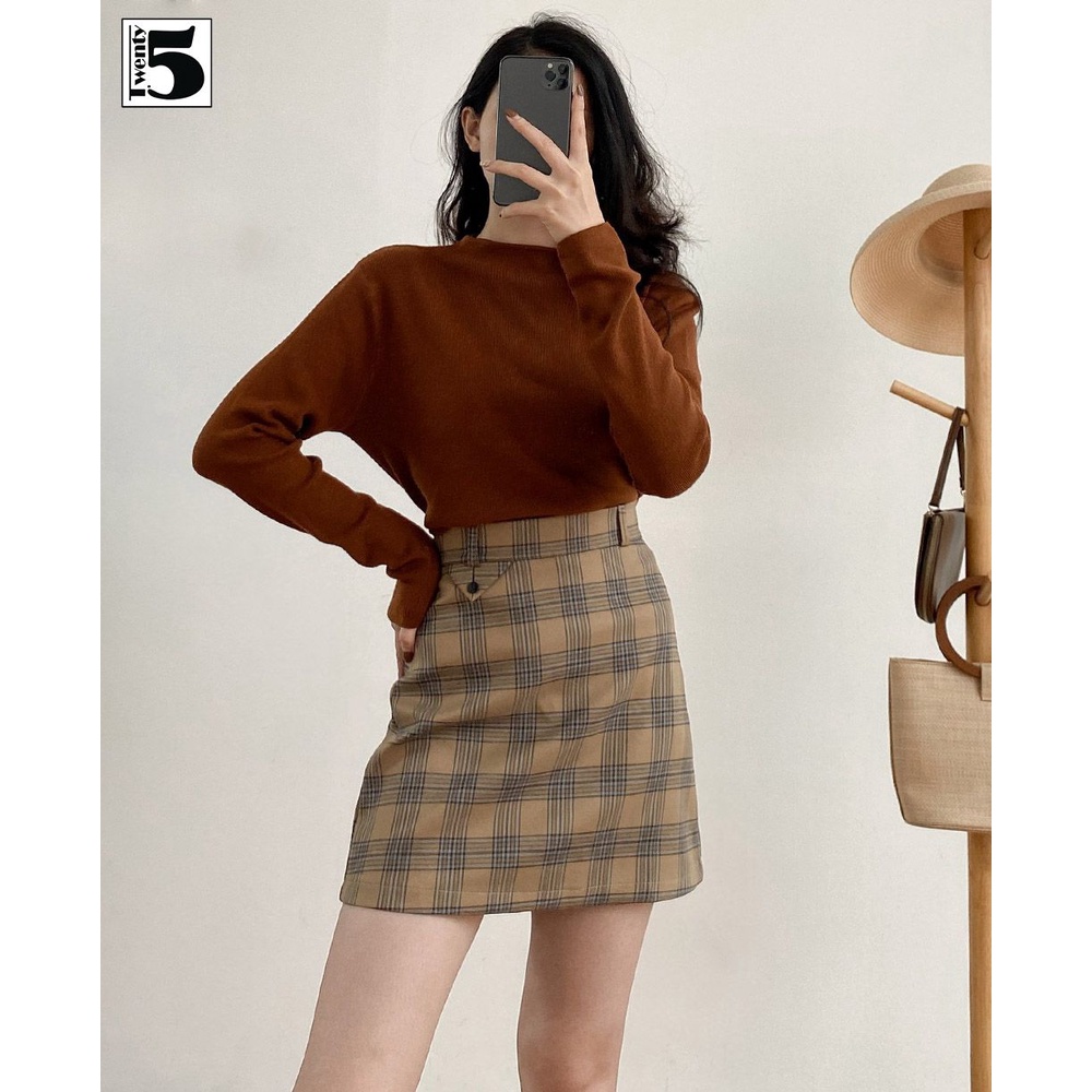 Áo len mỏng nữ trơn chất mịn, dáng suông, cổ lỡ Twentyfive 3884 | BigBuy360 - bigbuy360.vn