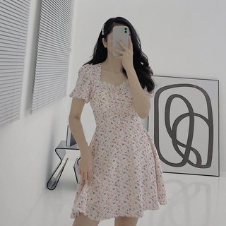 Đầm ren cúp ngực