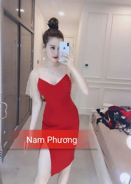 Đầm body xẻ tà cánh tiên đính ngọc trai