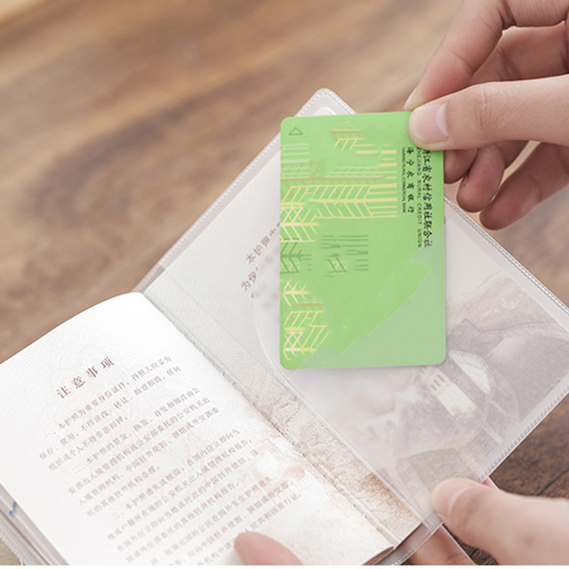 Bìa PVC bọc hộ chiếu chống nước