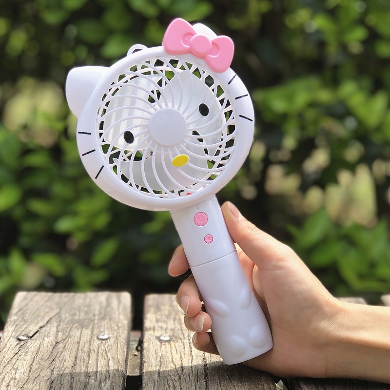 QUẠT GẬP CẦM TAY HELLO KITTY ĐÁNG YÊU, XINH XẮN CÓ CHÂN ĐẾ, CÓ SẠC, CÓ ĐÈN LED