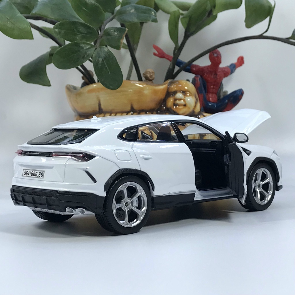 Mô hình xe ô tô Lamborghini Urus tỷ lệ 1:24 mẫu SUV nhanh nhất thế giới