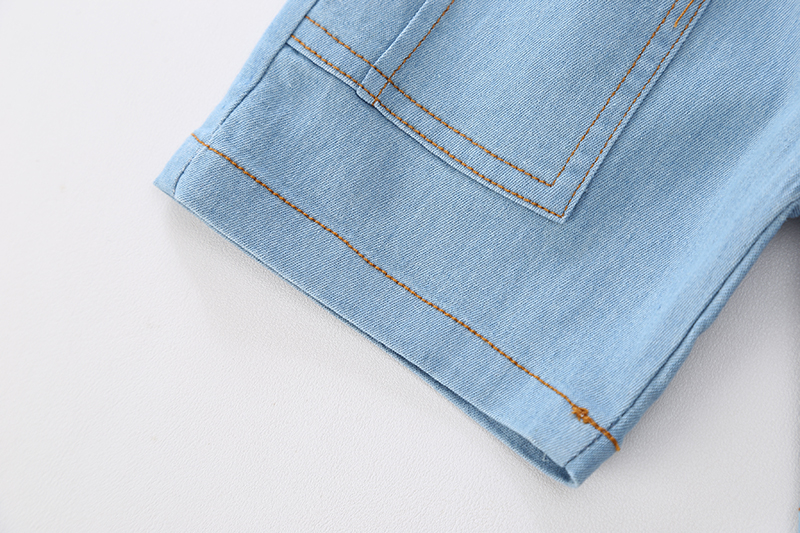 Bộ sưu tập thời trang dành cho nam giới với mẫu áo sơ mi khủng long + quần jeans 2 bộ