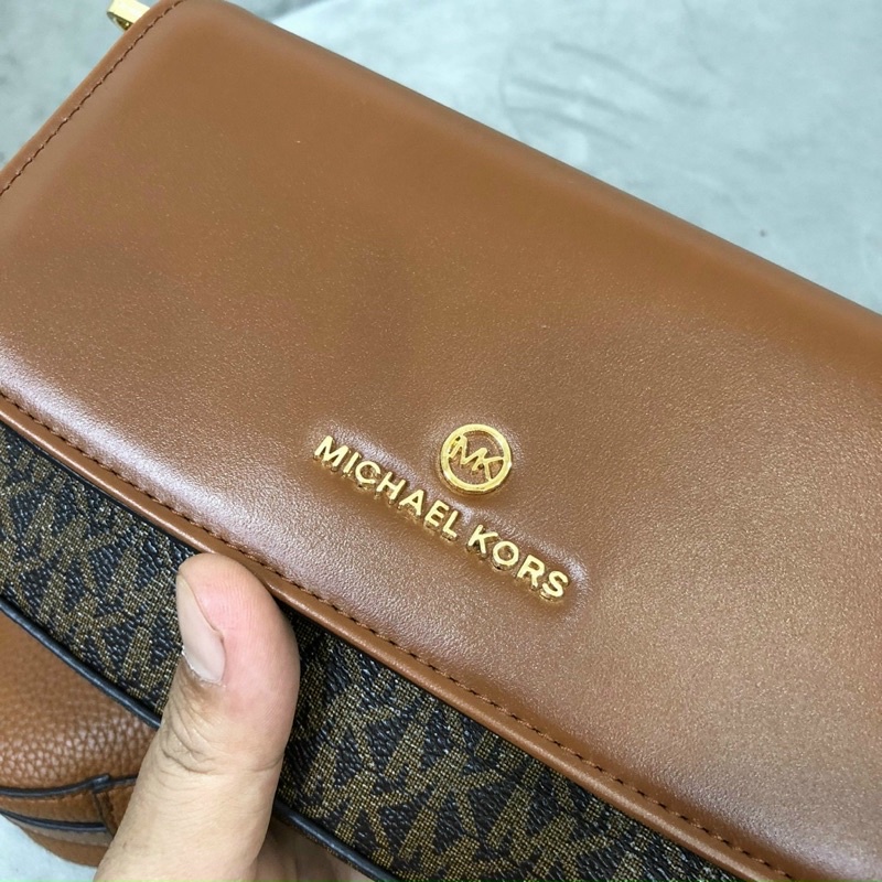 Túi MICHAEL KORS 4 trong 1 tuyệt vời giá hời