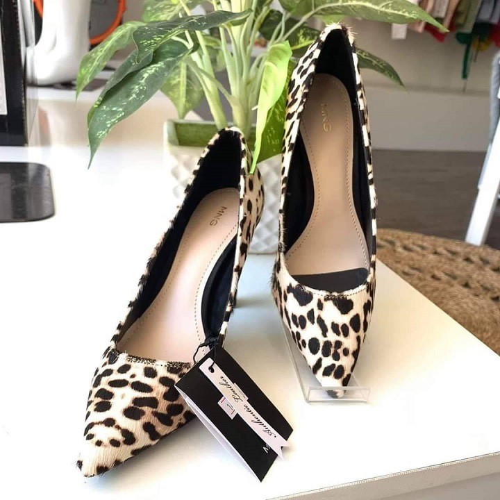 Gm store- Giày cao gót nữ cao cấp màu da báo nhạt Size 35, 36 xách tay Đức