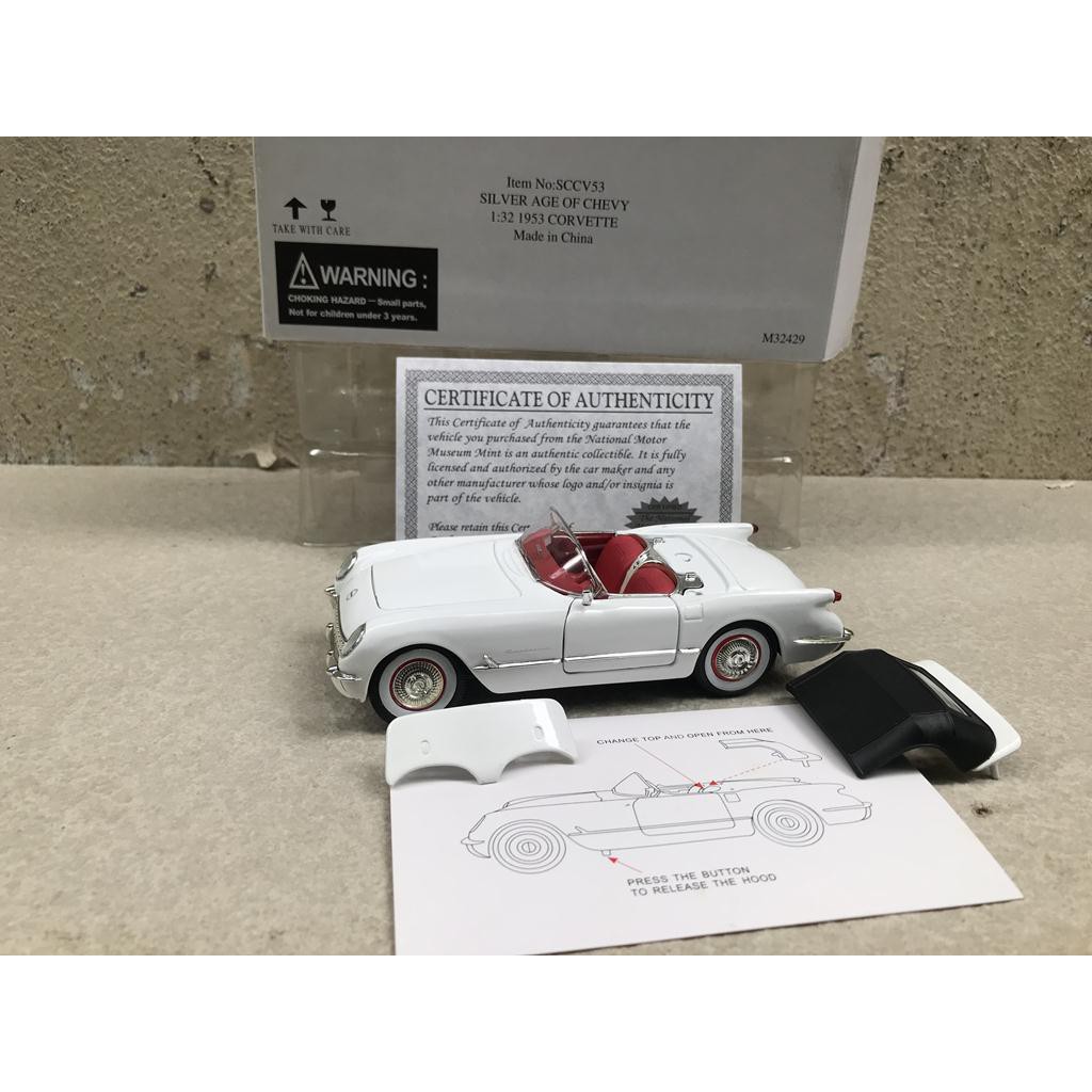 Mô hình xe cổ CHEY Corvertte 1953 - 1:32