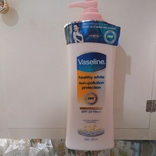 Sữa dưỡng thể trắng da chống nắng Vaseline 400ml SPF24