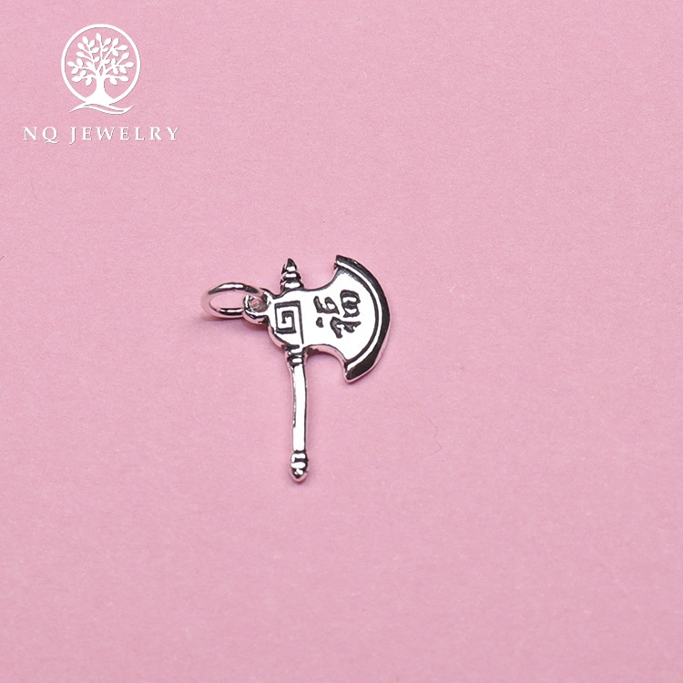 Charm bạc hình cây rìu may mắn treo - NQ Jewelry