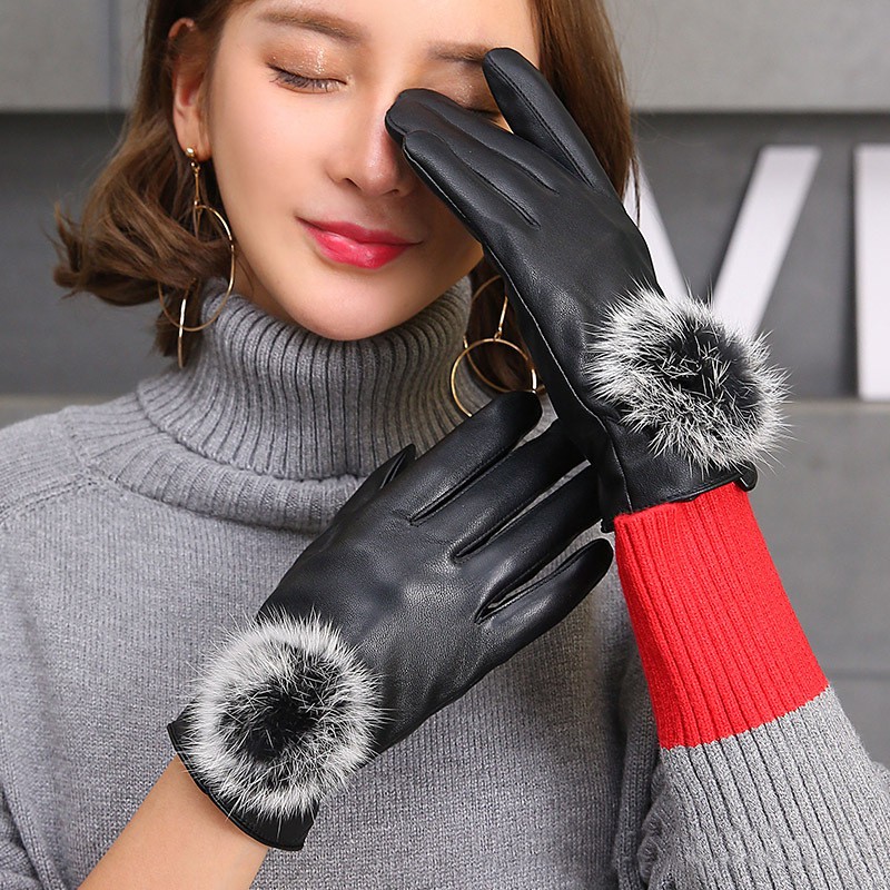 GANG TAY DA NỮ CẢM ỨNG