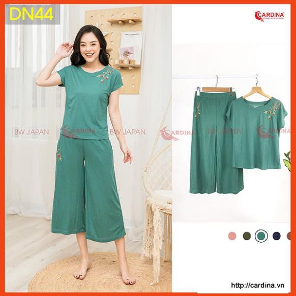 Đồ Bộ Mặc Nhà 𝐂𝐀𝐑𝐃𝐈𝐍𝐀 Chất Đũi Lụa Thêu Hoa Siêu Mềm Mịn Siêu Mát, Quần Lửng Cao Cấp Chính Hãng