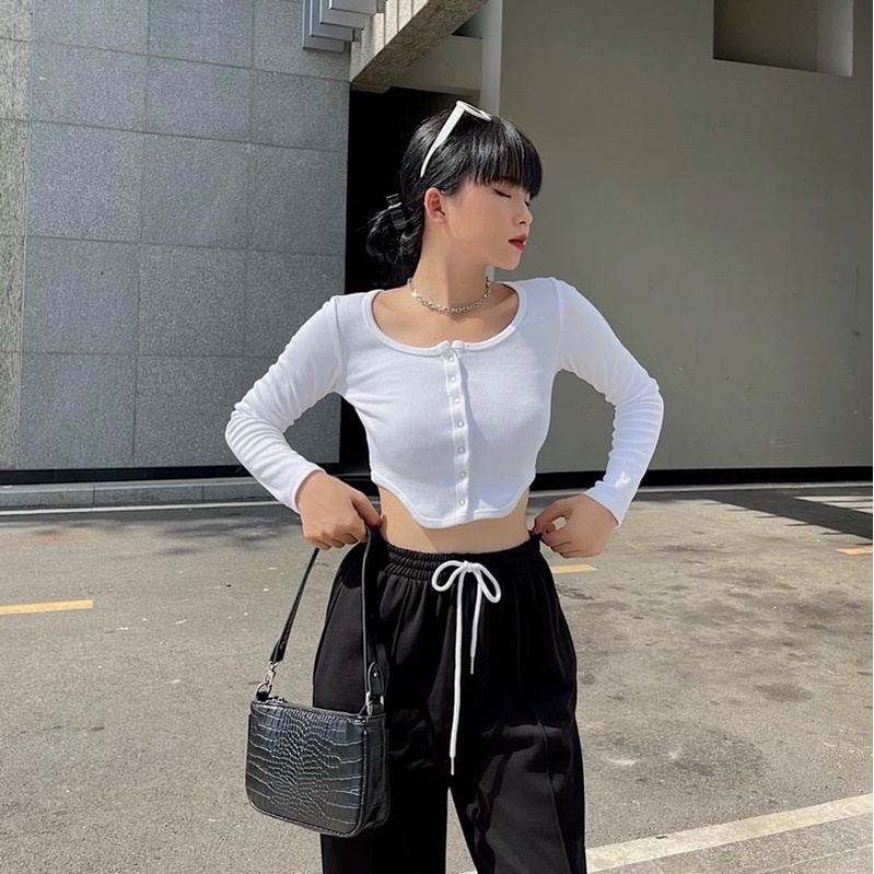 ÁO CRT TAY DÀI NÚT BẤM HỞ EO