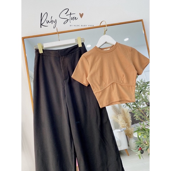Áo croptop gân viền ngực thiết kế RUBYSTORE
