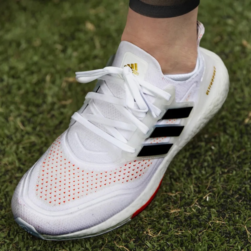 Giày Chạy Bộ Ultraboost 21 Tokyo CHÍNH HÃNG Adidas Ultraboost 21 Tokyo White Solar Red [S23840] - Simple Sneaker