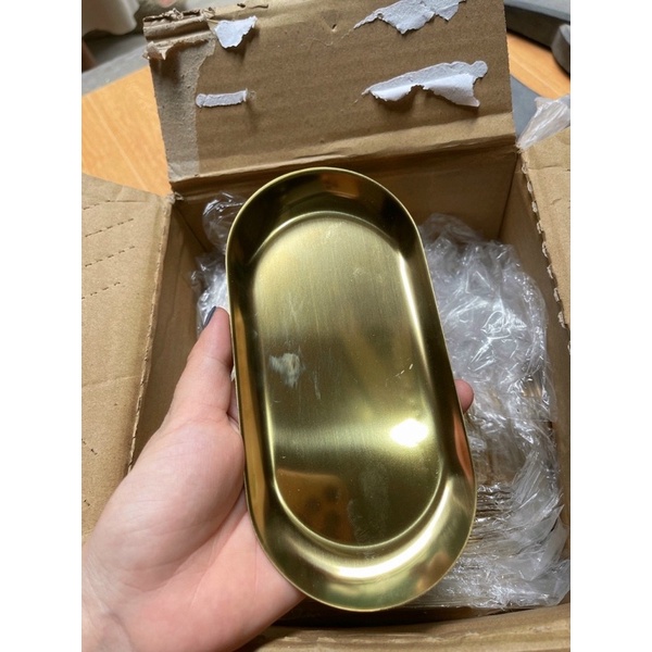 Khay inox vàng bầu dục nhỏ 18cm dùng trong spa tmv