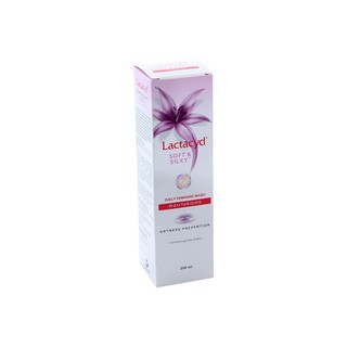 Dung dịch vệ sinh phụ nữ Lactacyd Soft & Silky 250ml