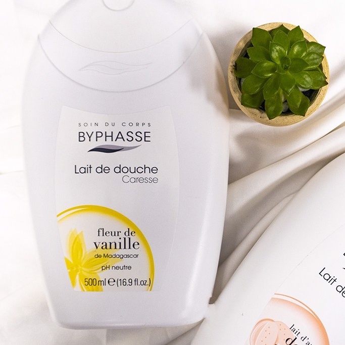 Byphasse Caresse Shower Cream Vanilla Flower - Sữa Tắm Dưỡng Ẩm Da Dịu Nhẹ Từ Hoa Vanilla 500ml