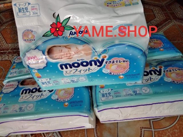 Bộ tã dán cao cấp Moony size S - 30 miếng( 600gr - < 3000gr)