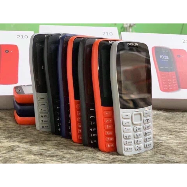 Điện thoại nokia 210 nghe gọi 2 sim 2 sóng, hỗ trợ thẻ nhớ ngoài. Máy có 4 màu cho khách chọn : xanh, đỏ, trắng và đen..