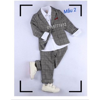 Bộ vest kẻ bé trai