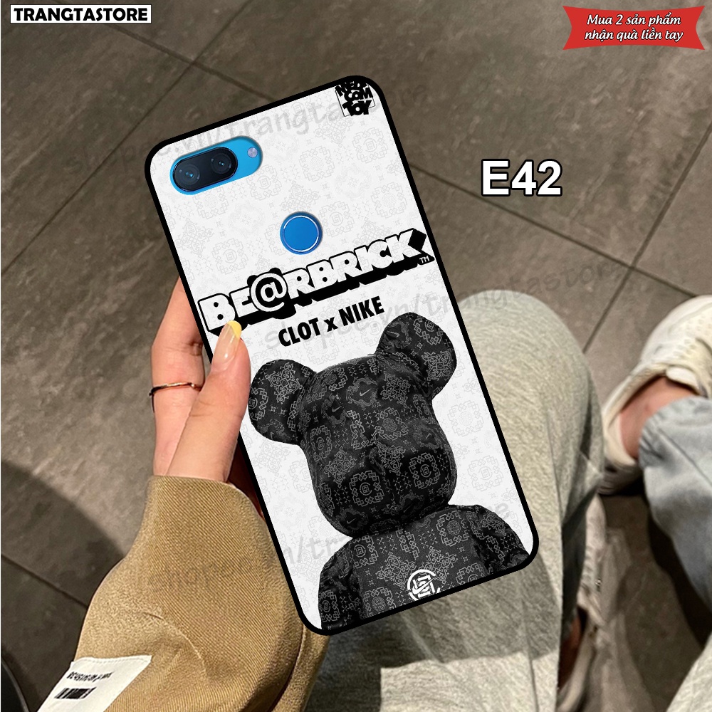 Ốp lưng Xiaomi Mi 8 Lite in hình đáng yêu - phi hành gia.