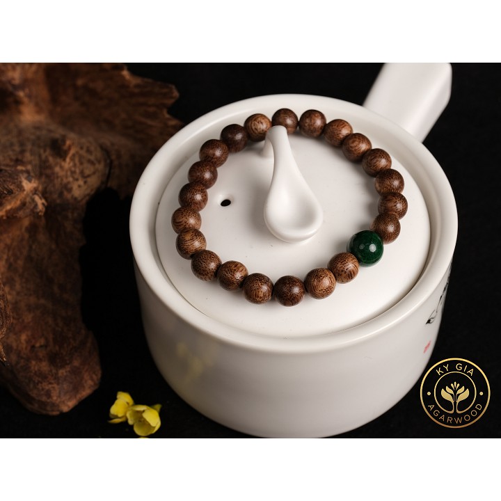 Vòng Tay Trầm Hương Kỳ Gia