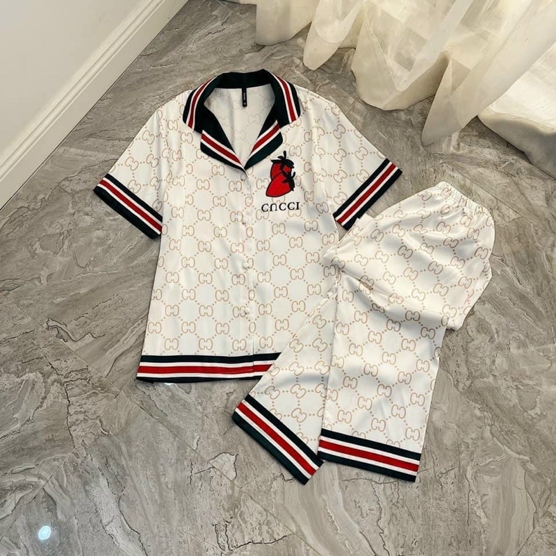 Bộ Ngủ Gucci tay ngắn chất lụa cao cấp