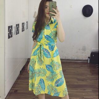Váy lá cổ đức