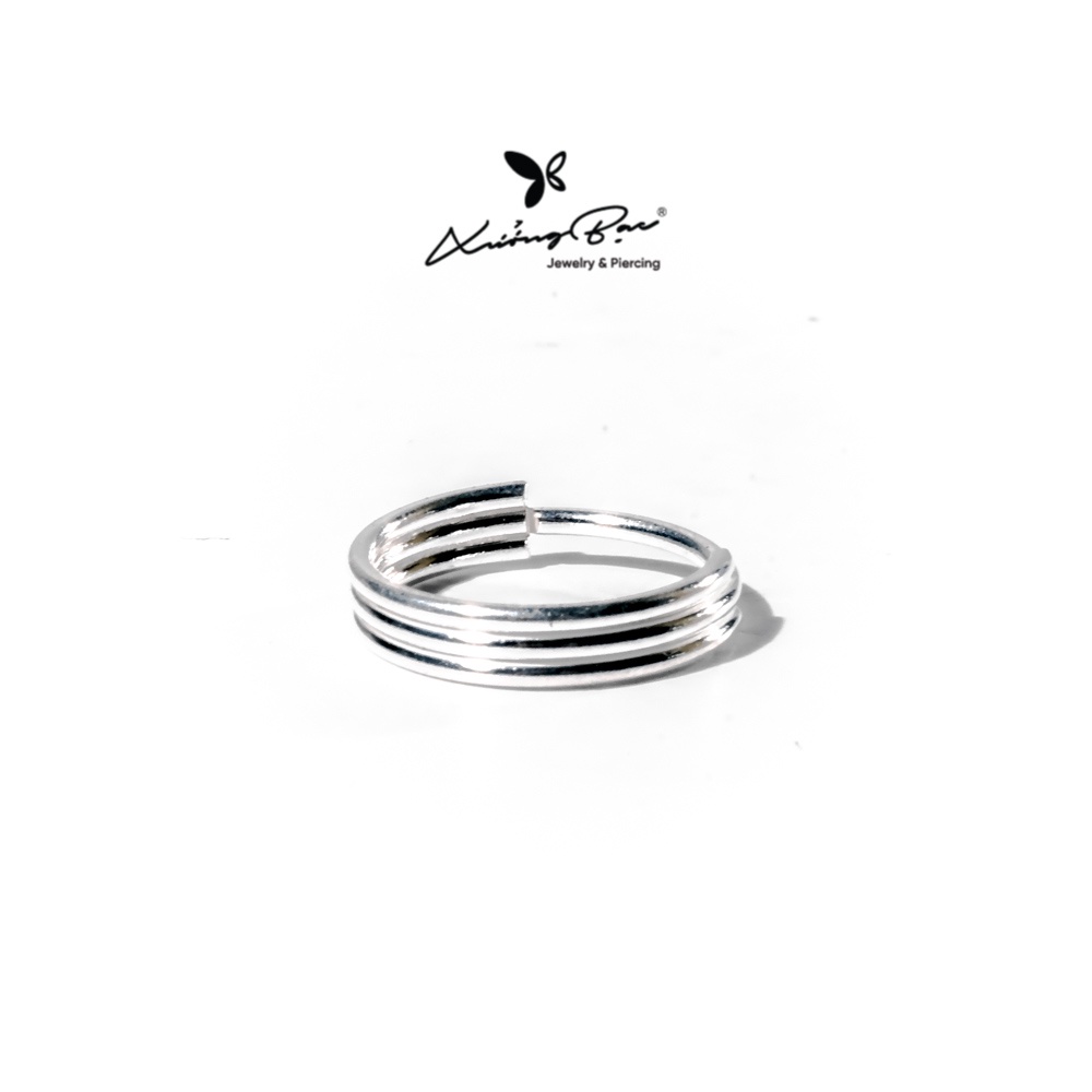Khuyên bạc Xưởng Bạc thiết kế đeo tai. Khuyên bạc 925 thiết kế vòng trơn, họa tiết ba vạch KVT9.70