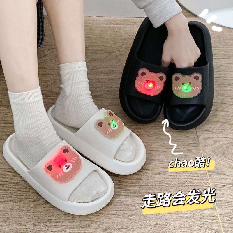 Dép Gấu Nháy Phát Sáng