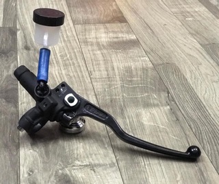CÙM TAY THẮNG BÌNH  DẦU RỜI /  TAY CÔN DOMINO KTM  BCREMBO  DRAG THÁI LAN thông dụng xe gắn máy TPRO
