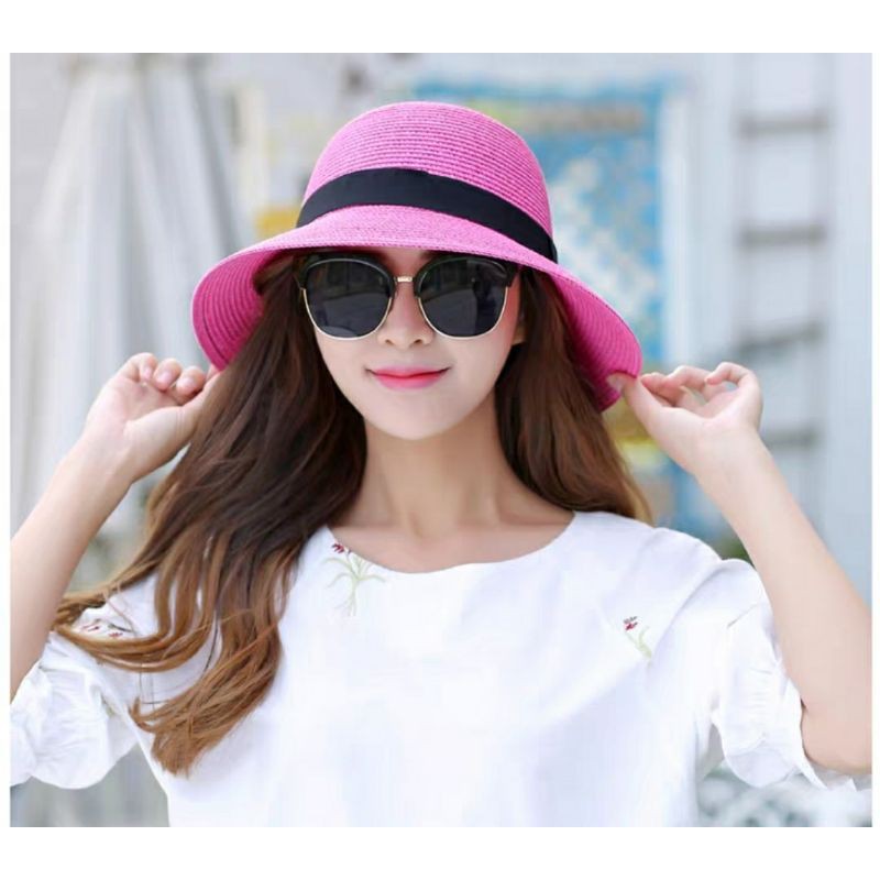 Mũ nón rộng vành đi biển chống nắng