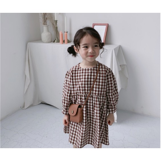 Váy kẻ caro cho bé gái