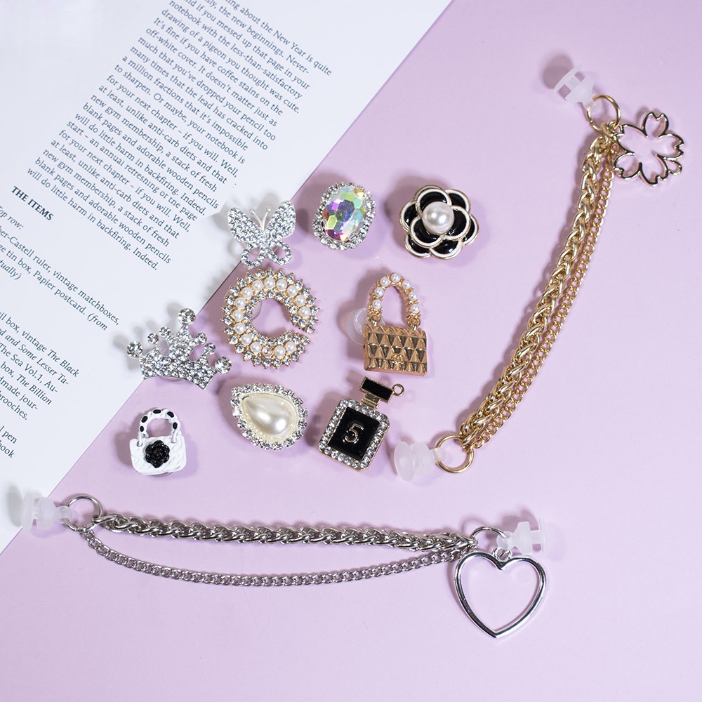 charm stick gắn dép cross siêu ngầu, độc đáo