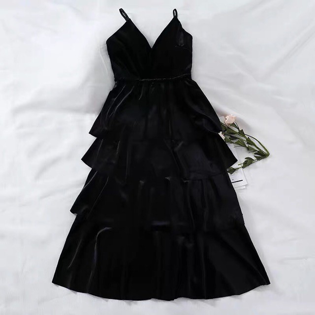 [Mã WASTMINI giảm 10% tối đa 30K đơn 150K] Váy Nhung 2 Dây Xoè 4 Tầng Sang Chảnh - Có ảnh thật (ORDER) | BigBuy360 - bigbuy360.vn