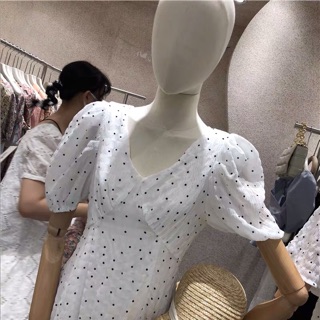 (Order) Váy trắng chấm bi thắt nơ gáy