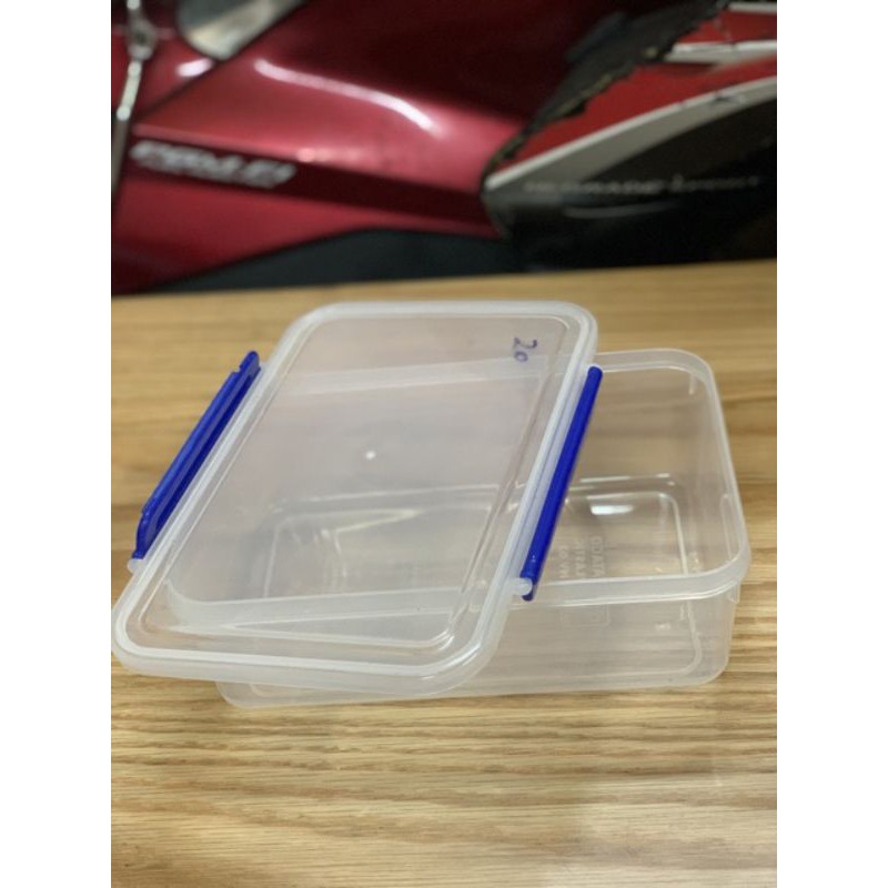 Hộp Vuông Nhựa Nắp Gài FATACO