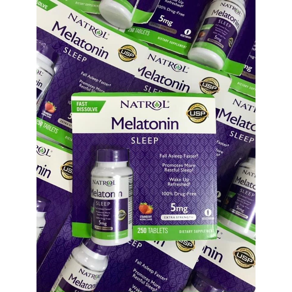 Viên Ngậm Giúp Ngủ Ngon Vị Dâu Natrol Melatonin Sleep 5mg 250 Viên của Mỹ