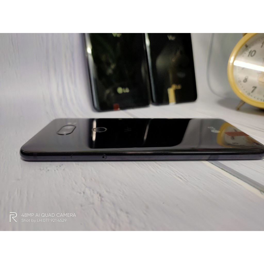 Điện thoại LG V30,Ram 4Gb/64G,chip S835,P-OLED 6.0’’ 2K