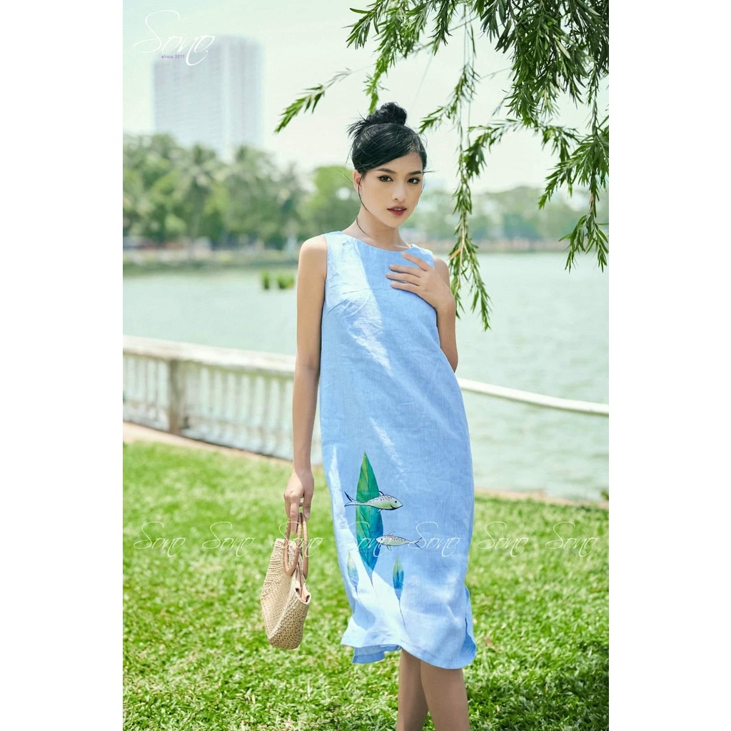 Sono - Đầm Linen Họa Tiết Vẽ Tay Đầm Linen Màu Xanh Dịu Mát