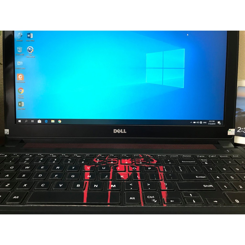 Laptop gaming Dell Inspiron 7559