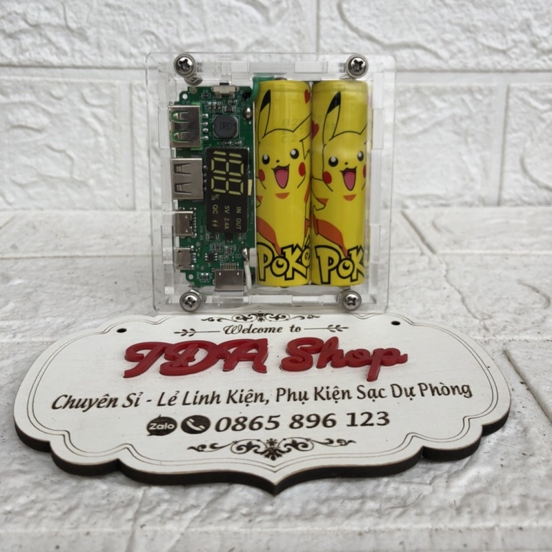 sạc dự phòng trong suốt pikachu 2cell cute