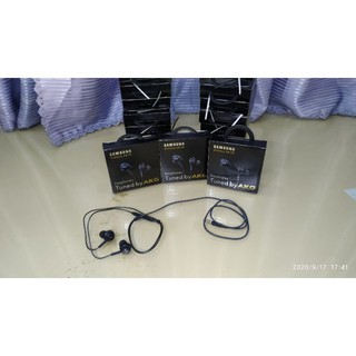 TAI NGHE SAMSUNG AKG