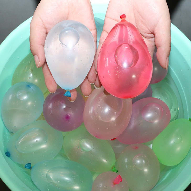 Set đồ chơi ném bóng nước chùm 111 quả, bóng nước được lắp sẵn vào 3 chùm và 1 đầu nối vòi nước, bơm nước cực nhanh