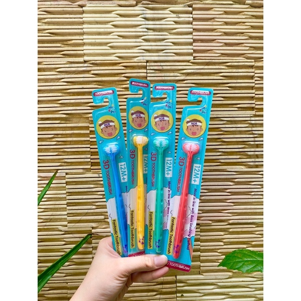 Bàn chải đánh răng trẻ em 3D Toothbrush -  kiêm dụng cụ làm sạch lưỡi cho bé nội địa Hàn