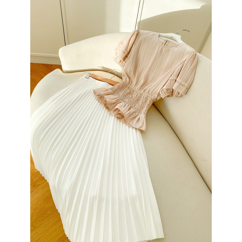 Chân váy ngắn dập ly dài