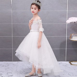 ĐÂM BÉ GÁI TRĂNG ĐUÔI TRỄ VAI TRẮNG TÔM REN THÊU